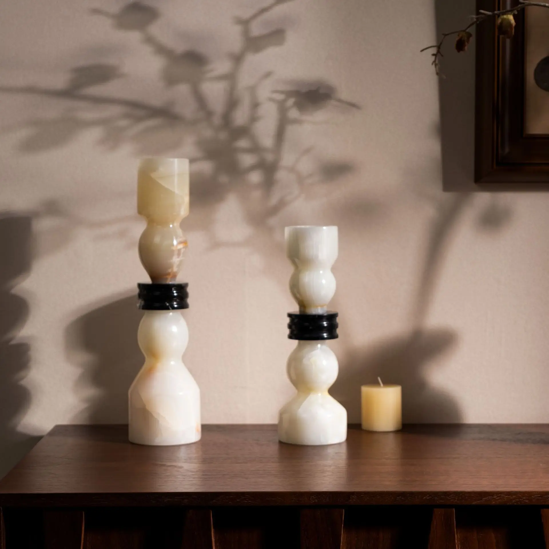 French retro natural white art candlestick European light luxury entrance dining table decoration ornament