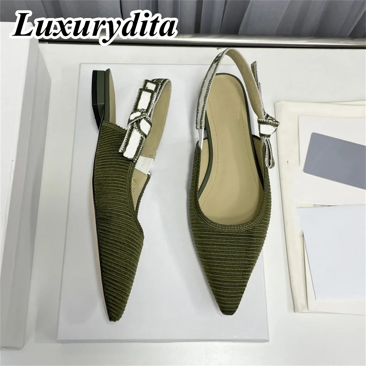 

Top Quality Luxury Womens Sandal Casual Lace Flat Fashion Embroidered Muller Shoes Designer Silk Leather Soled High Heel