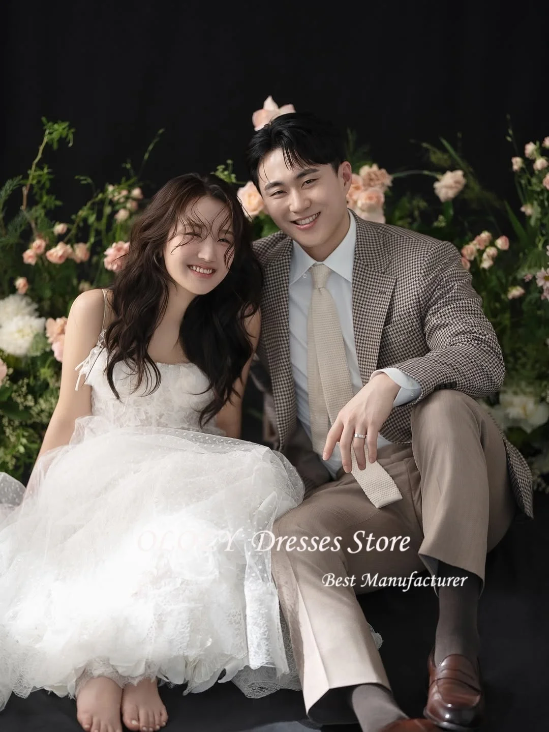 OLOEY Elegante Spaghetti Trouwjurken Plooien Tule Vloerlengte Bruidsjurken Cape Mouwen Aangepaste Corset Terug