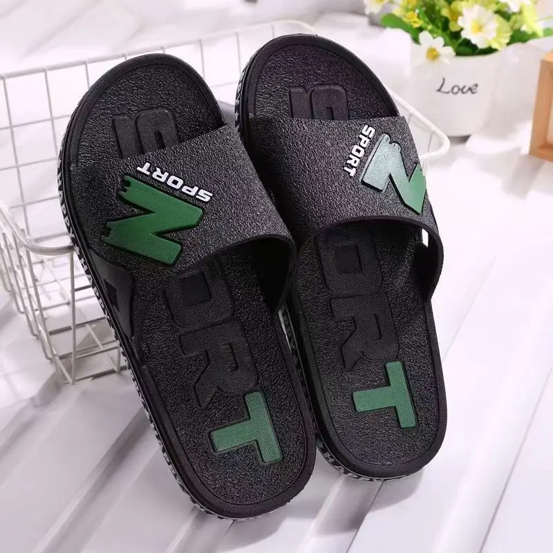 2024 New Man's Summer High Quality One Word Slippers Soft Sole Non Slip Anti Odor Home Slippers Bathroom Slippers