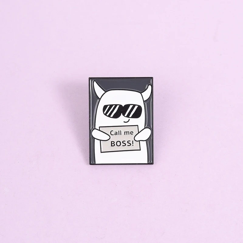 Pins de esmalte y broches de monstruos lindos con la frase 'Call Me Boss', insignias de solapa con estilo 'Boss Vibes', accesorio para ropa y bolsos, regalo para amigos