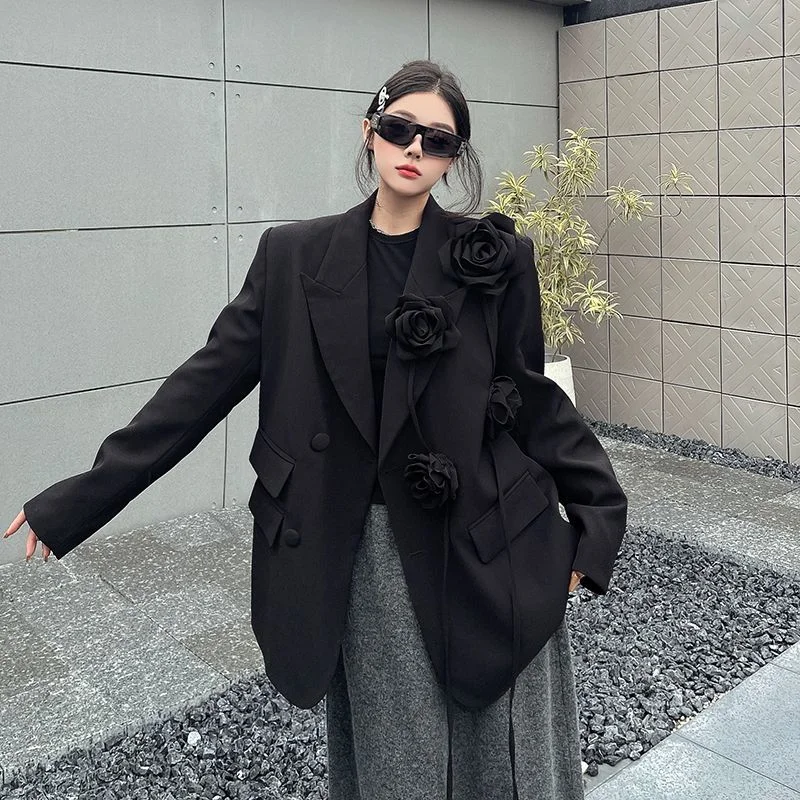 2026 Autumn Trend Black Three-Dimensional Flower Heavy Industry Blazer Niche Design Shoulder Pads Casual Suit Top