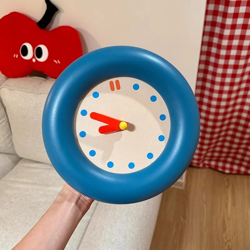 

Round Simple Cute Wall Watch Clock Unique Design Modern Decor Wall Watch Clock Digital Classic Reloj De Pared Living Room Decor