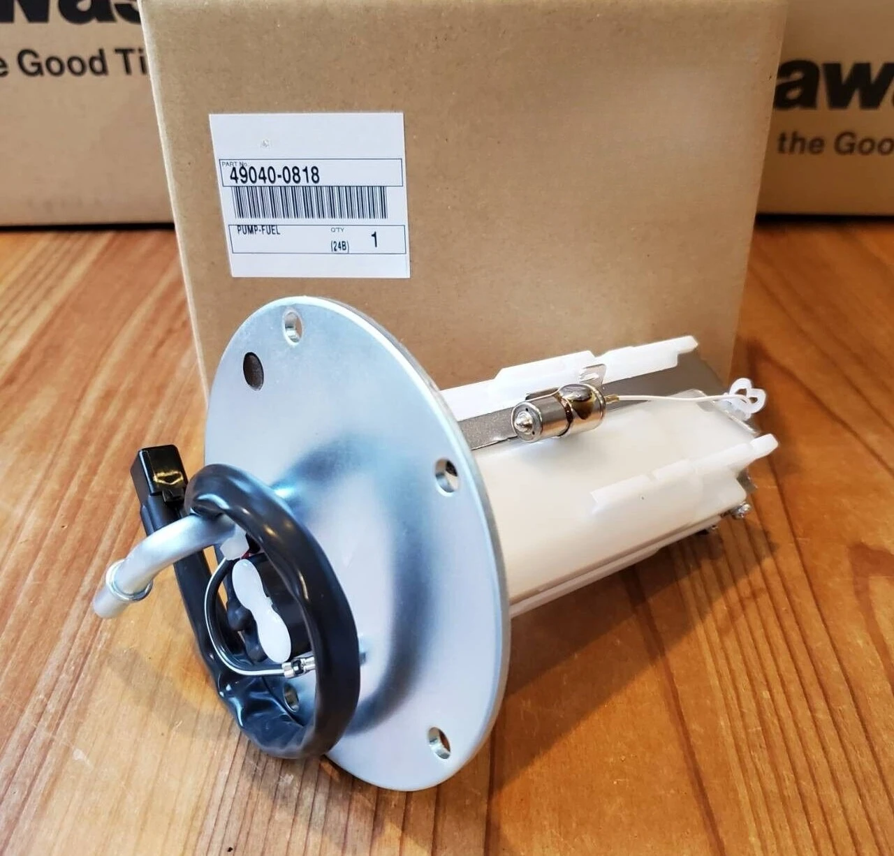 

For KAWASAKI VN 900 VN900 VULCAN 2006-2023 49040-0818 HIGH QUALITY Motocycle Fuel Pump pressure regulator 490400018