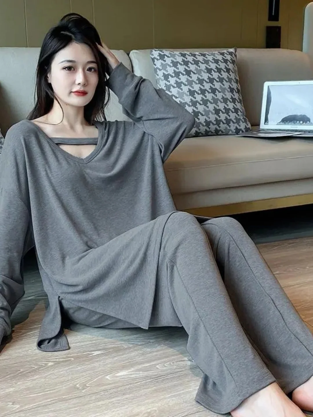 Large Size Sleepwear Set V-Neck Hollow out Casual Long Sleeve Long Pants Suitable for Home And Outdoor Wear Anti-Aging