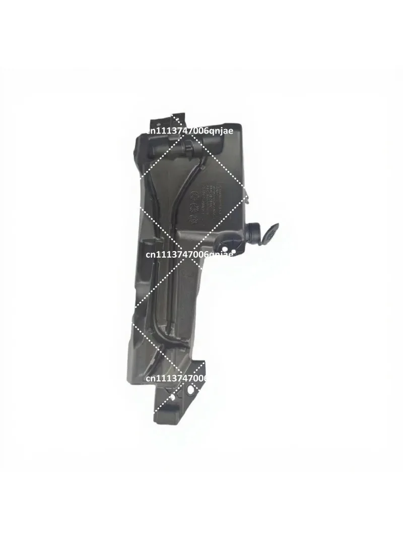 Auto Spare Parts Wiper Kettle Cleaning Bottle Windshield Washer Reservoir Accessories