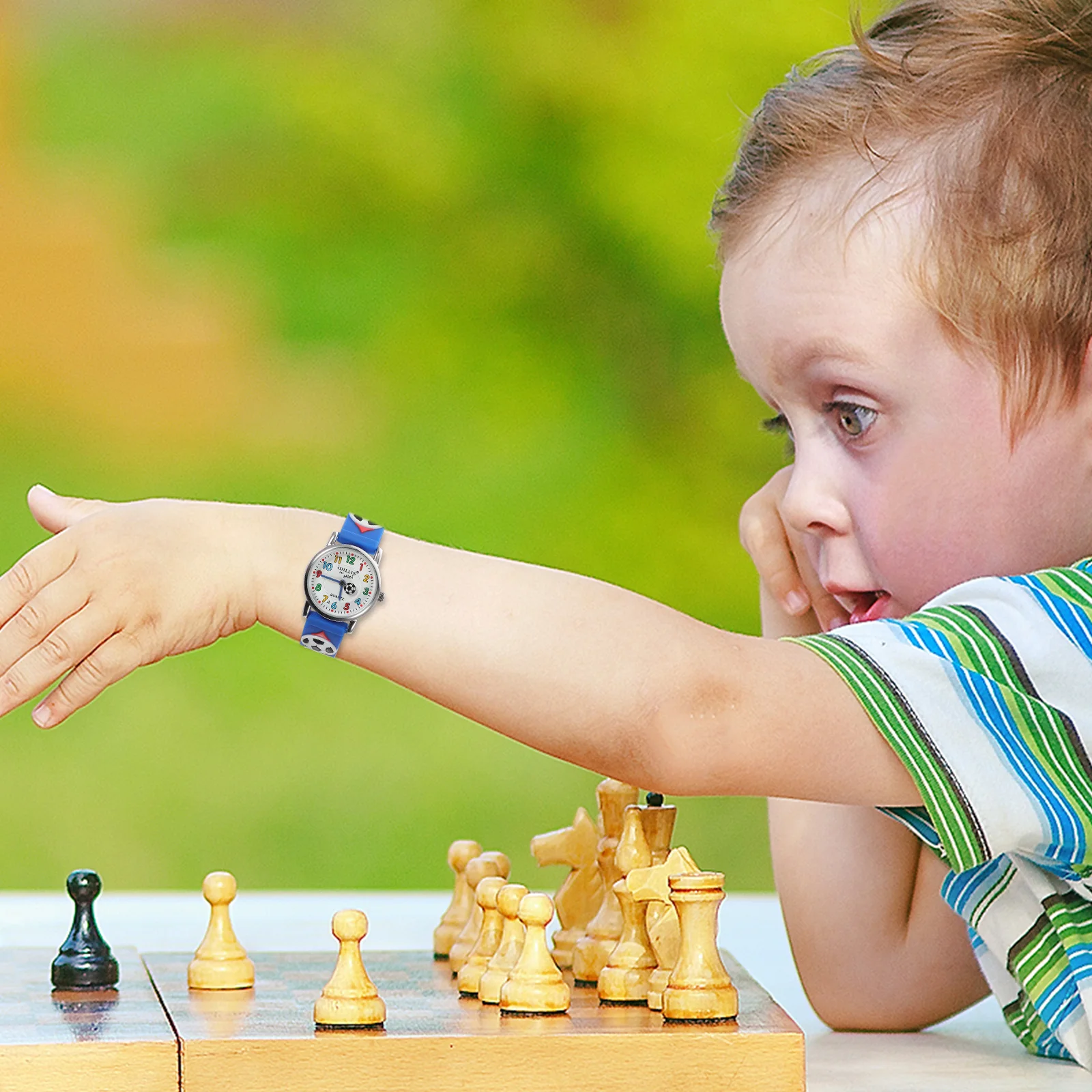 

Football Watch Kids Cartoon Digital Wristband Boy Girl Casual Quartz Movement Durable Comfortable Strap Matching Clothes