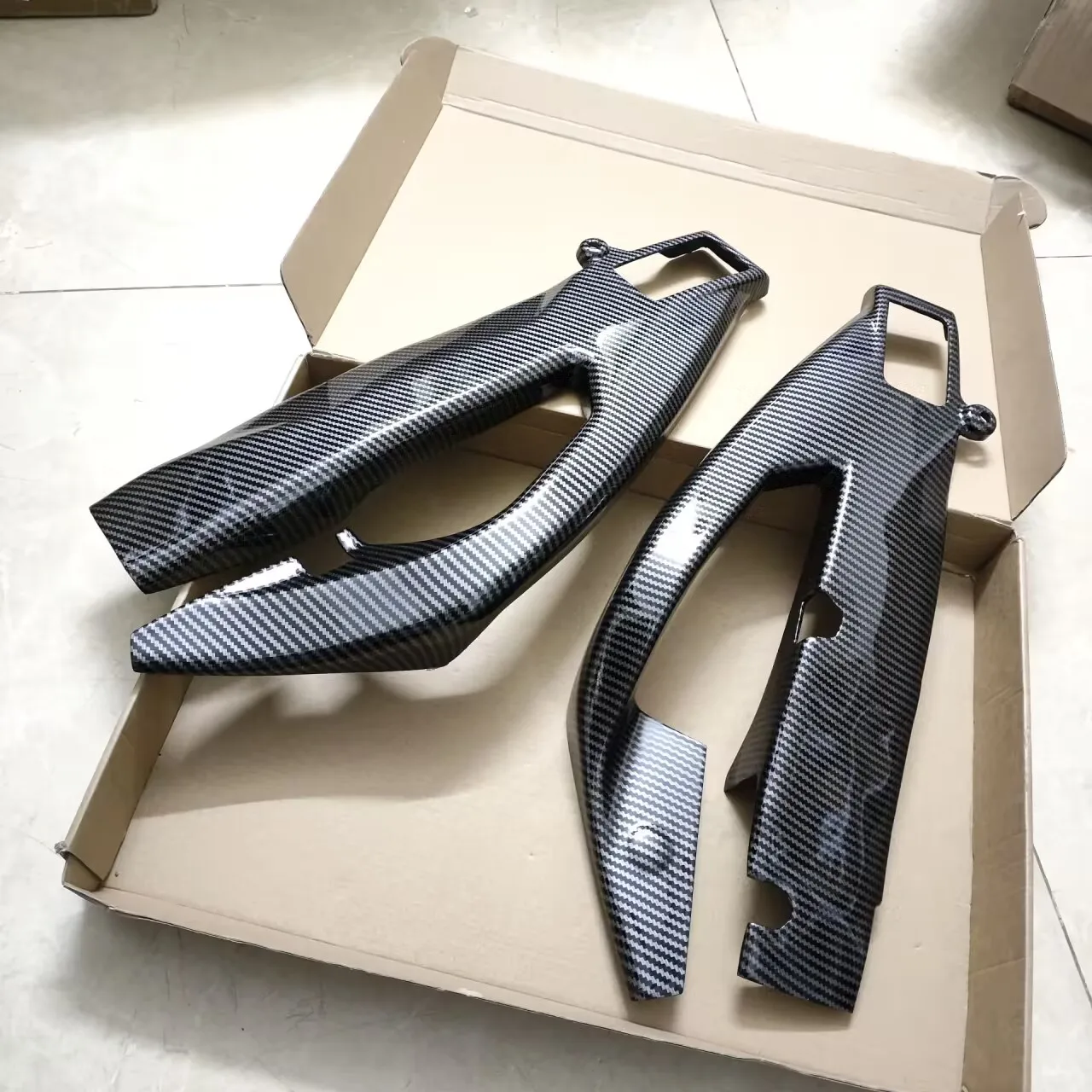 Motorcycle GSXR1000 Swingarm Cover Fairing Swing Arm Protector For Suzuki GSX-R1000 17 2018 2019 2020 2021 GSXR 1000 Accessories