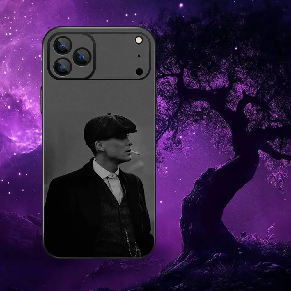 映画「ピーキー・ブラインダーズ」iPhoneケース（iPhone 17、16、15、14、13、12、Pro、Max、Plus、E、SE4、Air、Mini対応）ブラックソフトケース