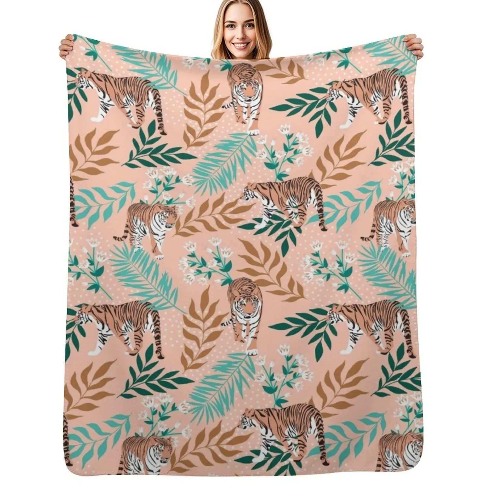 

Tigers. Delicate pattern Throw Blanket Stain Resistant Cozy Warm Blanket