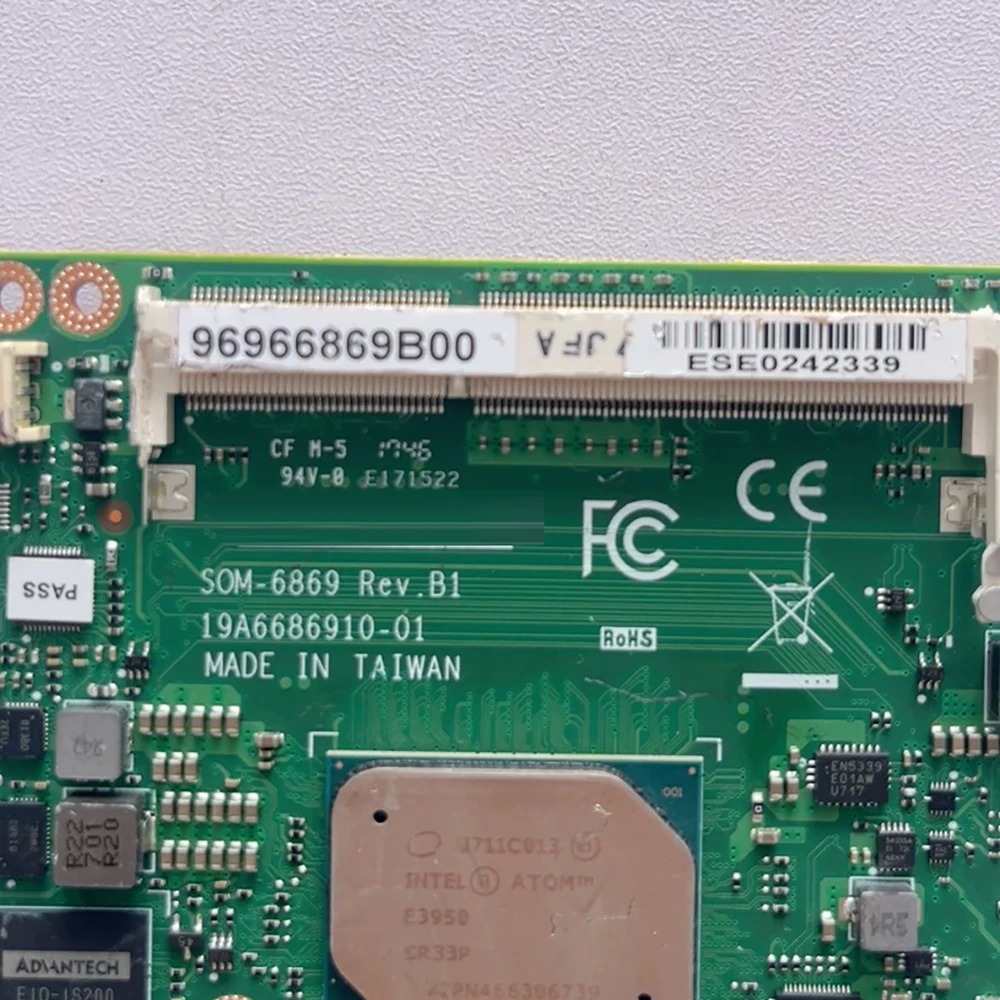 

Industrial Motherboards SOM-6869 Rev .B1 19A6686910-01