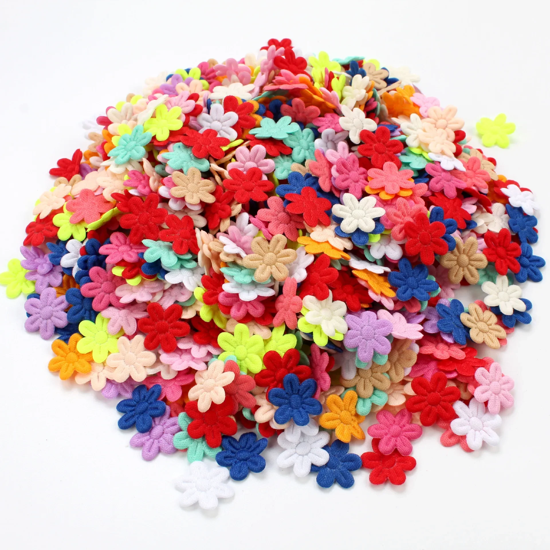 

100pcs Artificial Flowers Felt cloth five-petal flower embossing Fake Flower for Wedding Home Decor DIY Scrapbooking Wreath lore