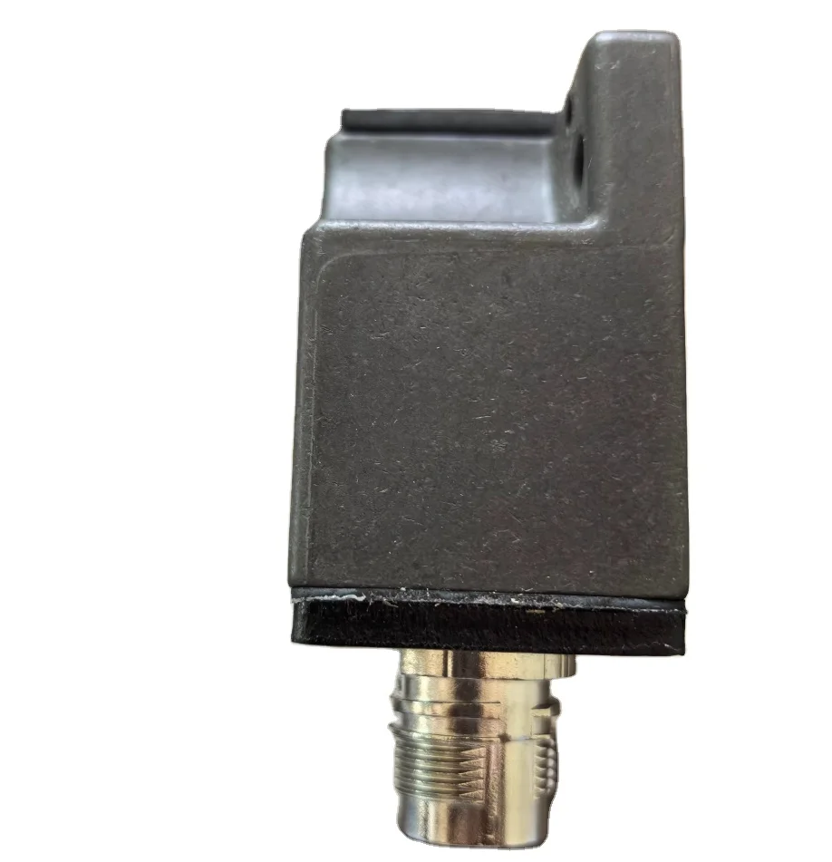 SN02X12-732L-MC2459  SN02X12-732L-MC2122 Original New Safety Switch Have Stock