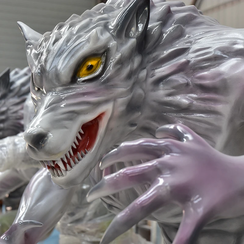 

ATV&UTVHalloween decoration Werewolf model for cinema amusement park scenic spot