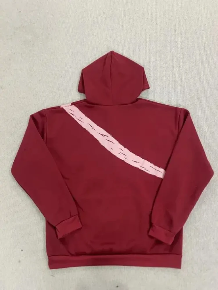 

Американский ретро-стиль уличной моды: универсальные худи-пуловеры в эстетике Харадзюку, персонализированные свитшоты с длинными рукавами и принтами в стиле панк.