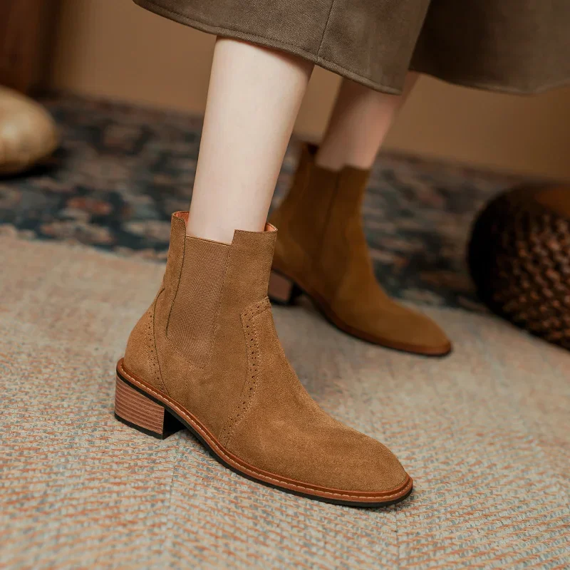 

New Women Autumn Winter Nubuck Chunky Heels Chelsea Boots Ladies Square Toe Med Heels Splicing Retro Concise Style Riding Boots