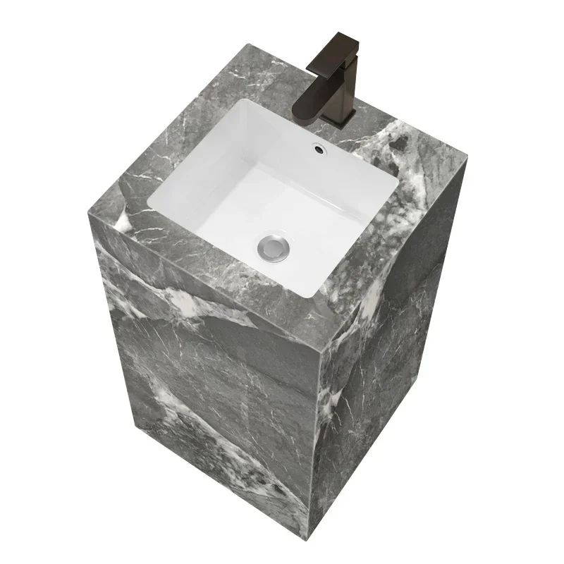 

Floor-to-ceiling outdoor wash basin