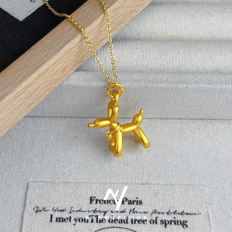 

A genuine gold 999 niche design balloon dog necklace for women, a new cartoon dog pendant collarbone gift for your