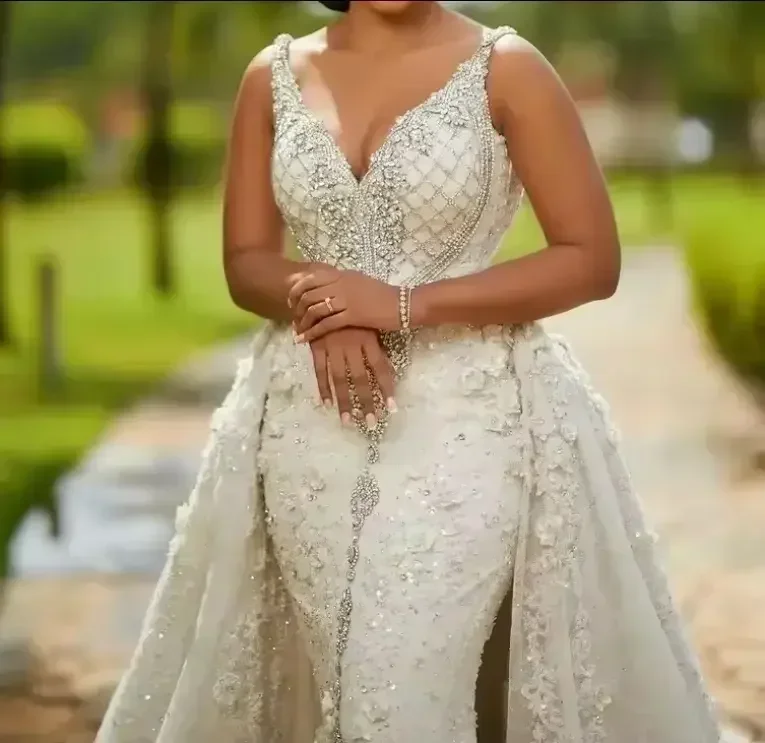 Customized Luxury Sparkly African Beaded 3D Lace Crystal Sequin Sweep Train V Neck White Mermaid Wedding Dress With Detachable T