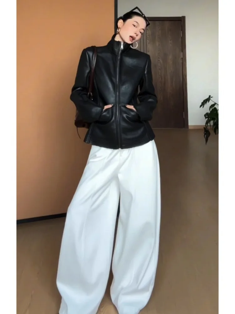 

Комплект из двух предметов: кожаные брюки с высокой талией и широкими штанинами и жакет, однотонный, в корейском стиле, новинка зимы