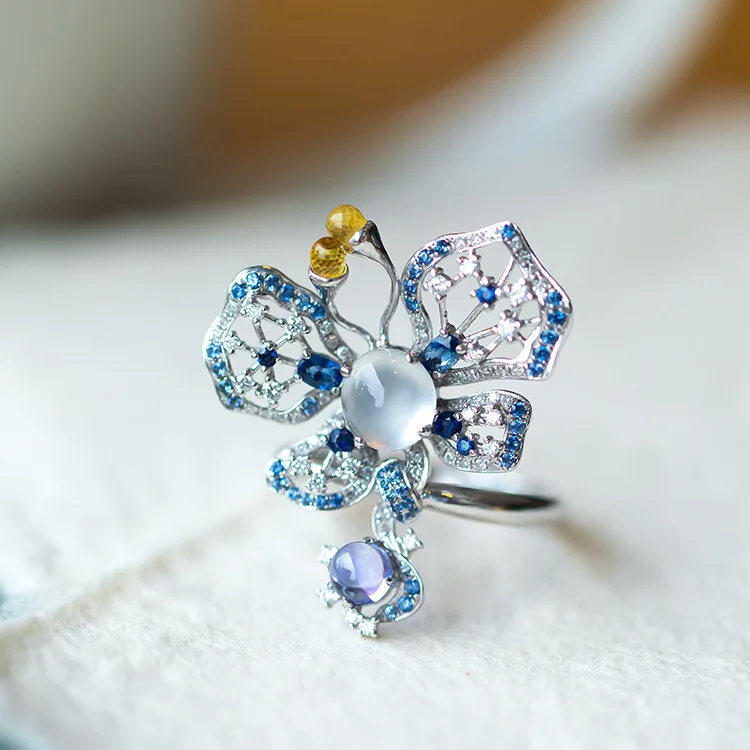 High ice jadeite egg surface butterfly ring, sapphire haute couture jewelry woman