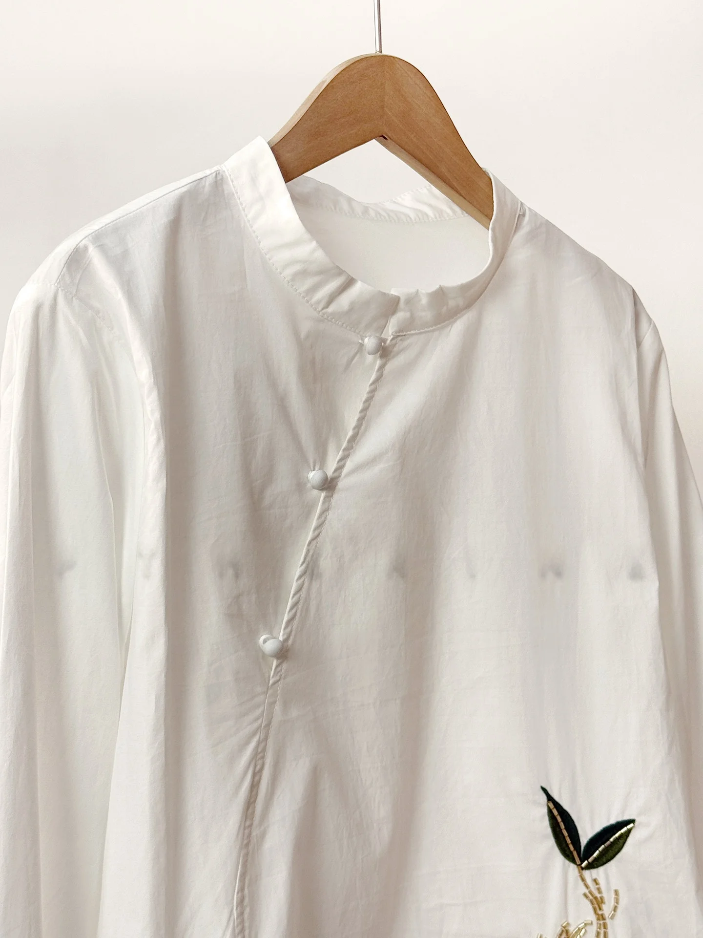 

Putherine Chinese Sle Floral Embroidered Cotton irt Button up Asymmetrical Hemline Vintage Loose Fit Women's Casual Top