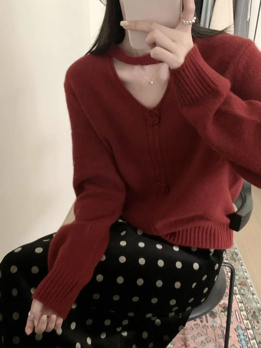 

Woolen sweater V-neck three-dimensional floral ribbon knitted sweater top made of wool and raccoon fur sweater