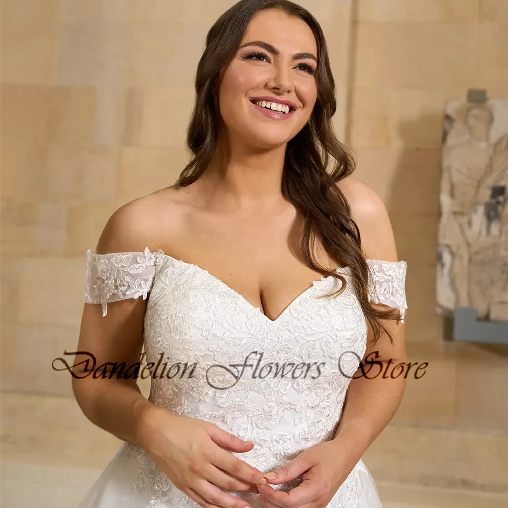 فستان زفاف رائع مخصص مقاس كبير فساتين العروس مزين بالدانتيل على شكل حرف a سويب تراين فساتين مناسبة مخصصة