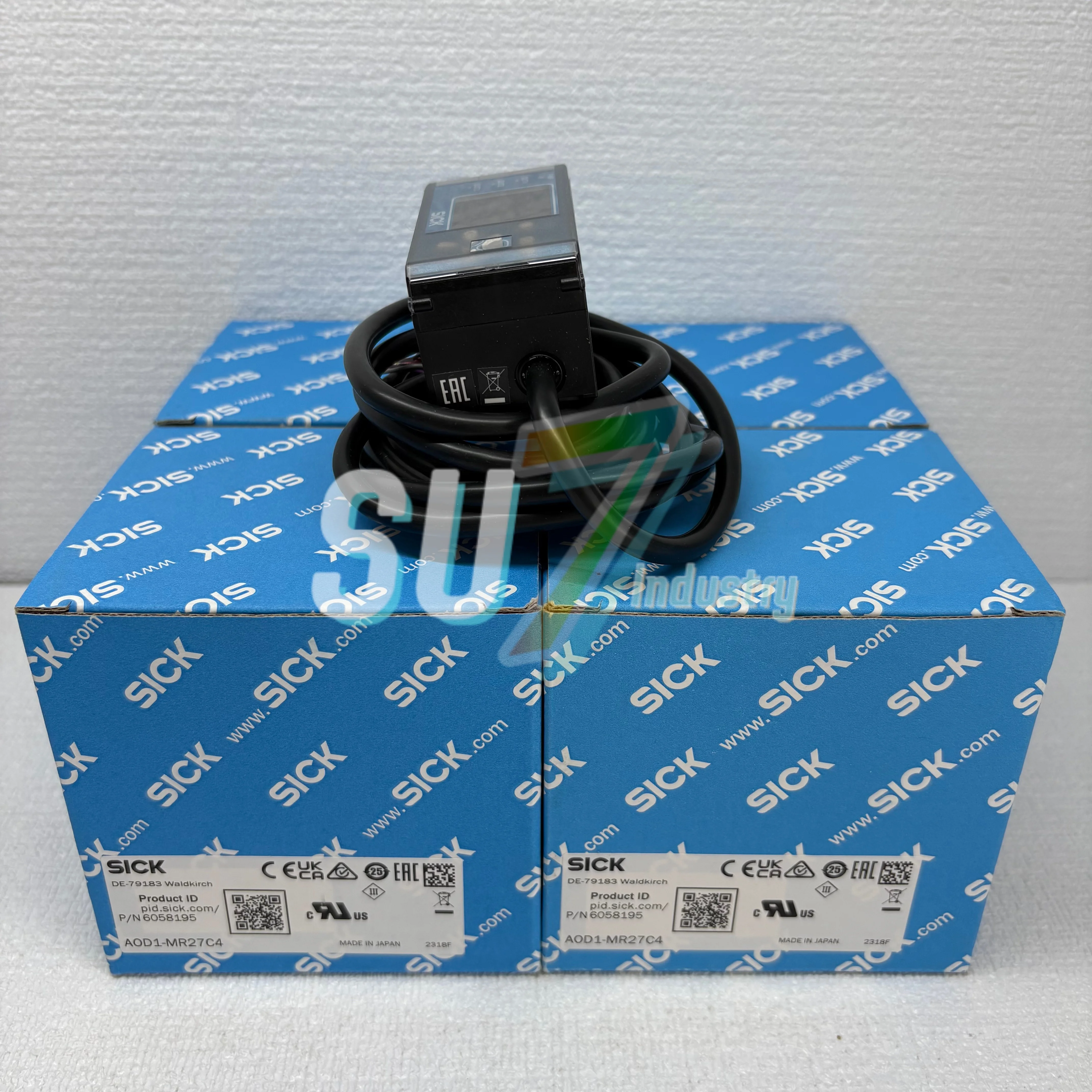 

Усилитель датчика AOD1-MR27C4 6058195, новый в упаковке