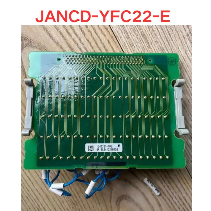 

Б/у JANCD-YFC22-E Yaskawa Robot DX200 Защитный клеммный блок Функциональный тест ОК Быстрая доставка