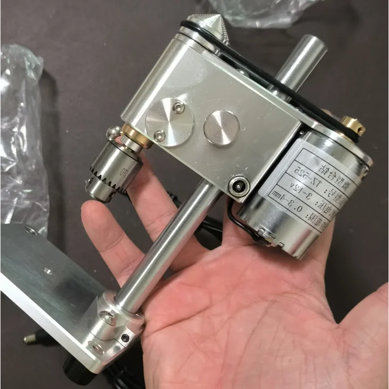 

Миниатюрная механическая дрель для декоративно-прикладного искусства и коллекционирования