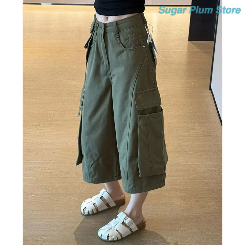 American Retro Women's Summer New Loose Cropped Trousers with Multi-pocket Metal Buckle Decoration Slim Fashion Casual Shorts.