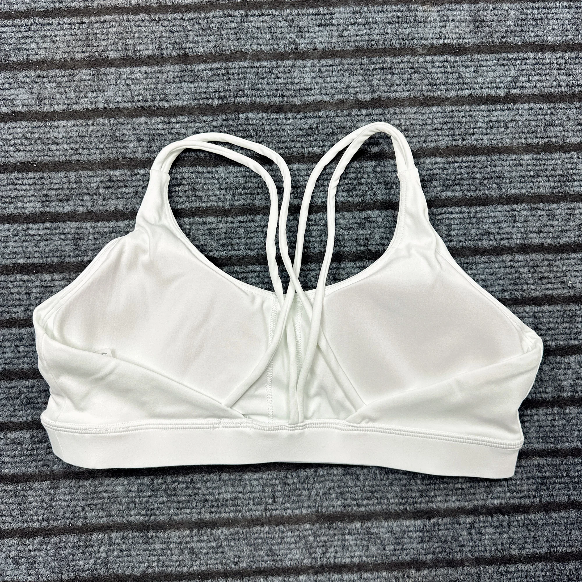 Женский спортивный бюстгальтер Nylon Fitness - комфорт и поддержка — фото товара