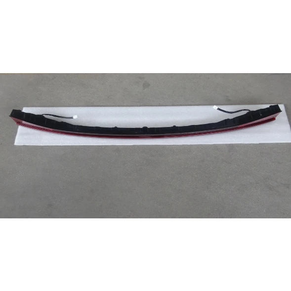 High Quality Hot Middle Auto Spare Part Middle Stern Lamp Customized Package Fog Tail Lights for BYD Qin PLUS DM-i HA2HE-4107300