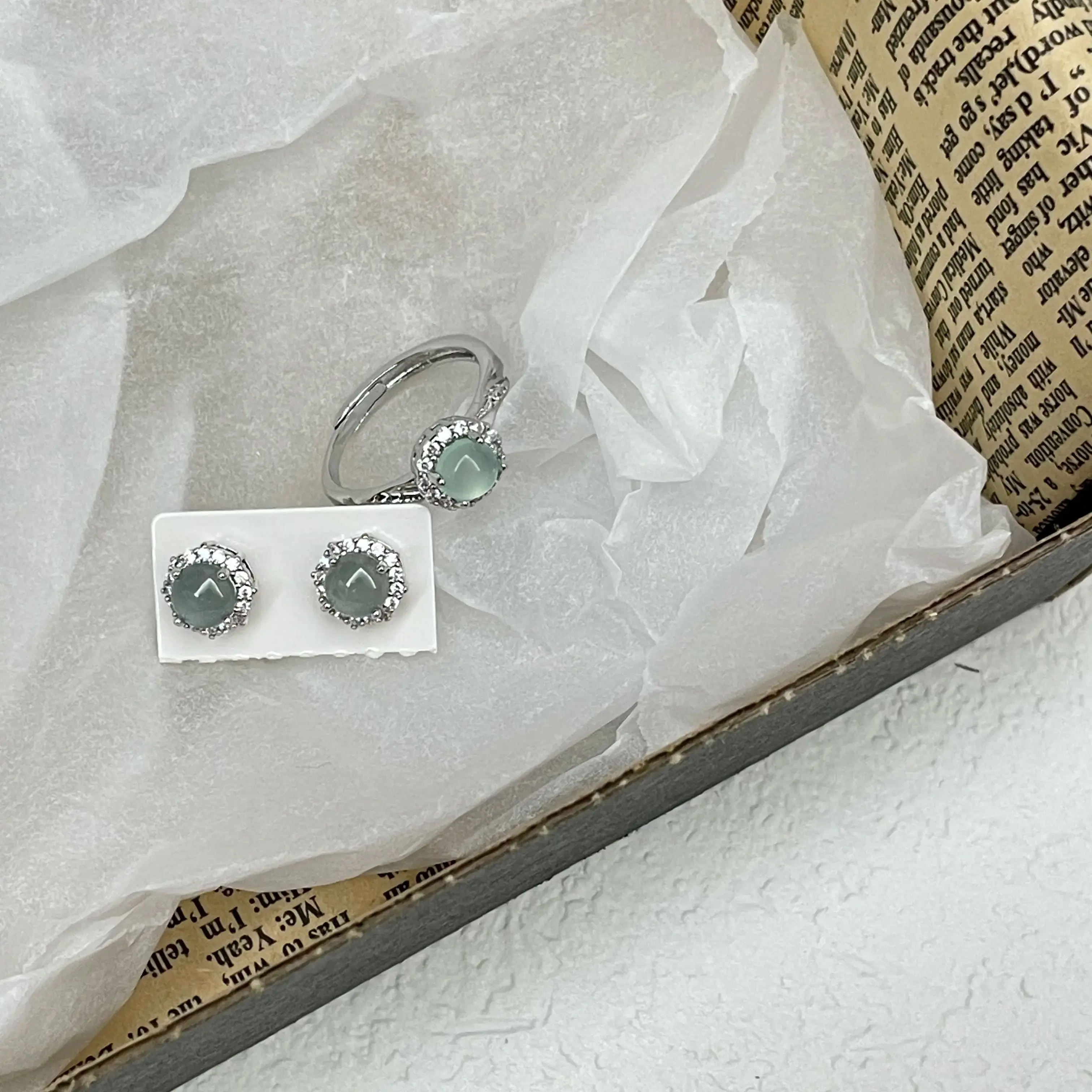 

Emerald Sky Blue Stud Earrings for Women, New Style Ring Egg-Shaped Adjustable Natural Ring,High-quality Luxury jewelry set.