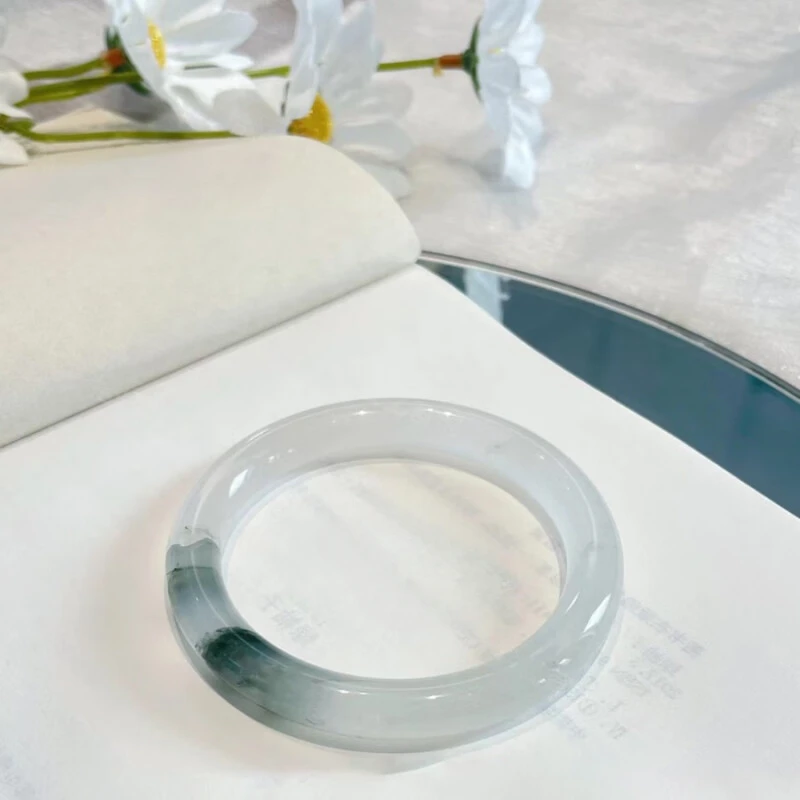 

Tianshan Cui Bracelet Female Round Strip Beauty Strip Floating Flower