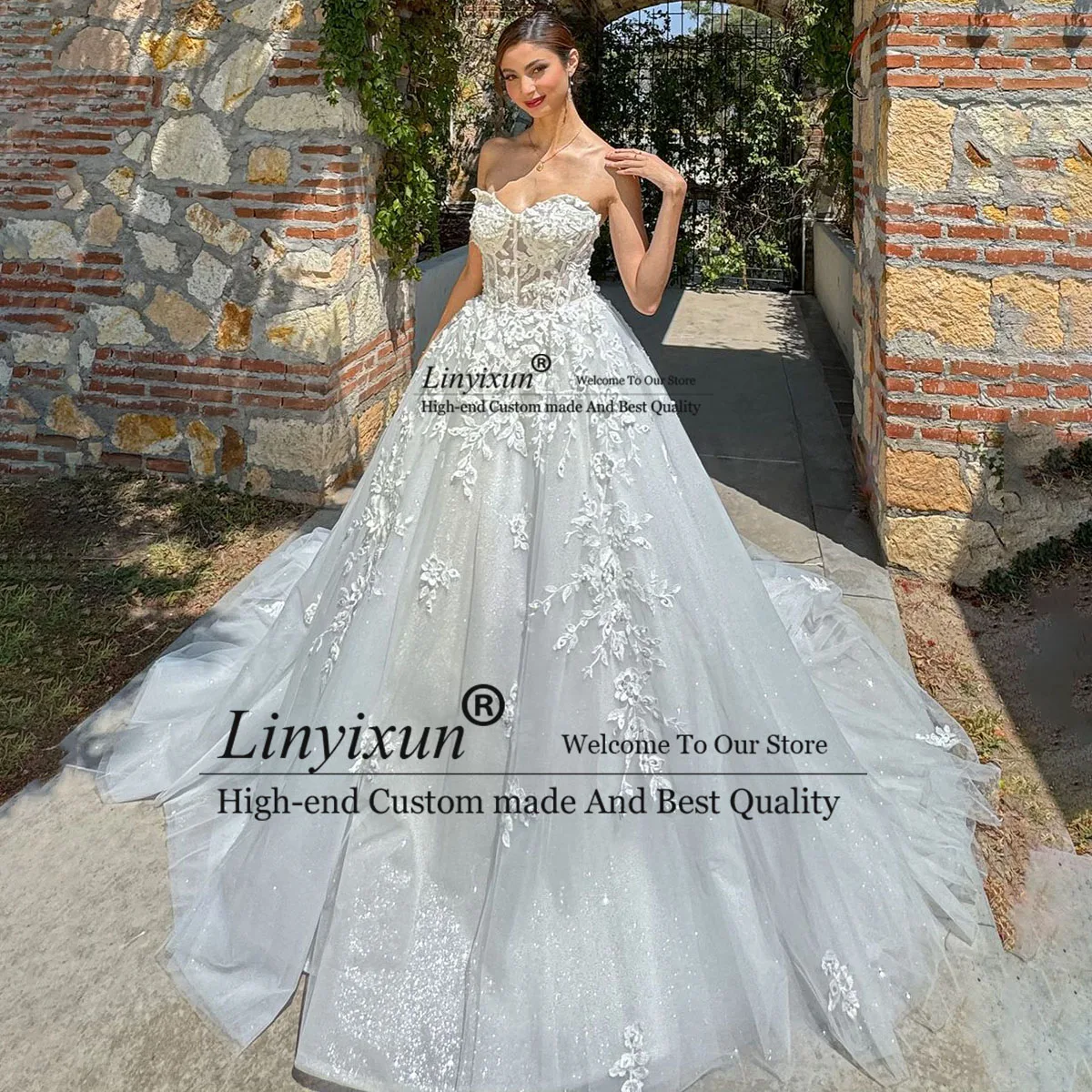 Exquisite Long A-line Wedding Dresses Applique Diamond Sleeveless Flowers Bridal Gown Sleeveless Brush Train Vestido De Novia