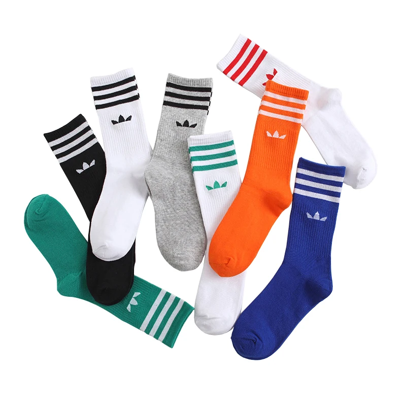 2024 neue High Color Tube Mode neue reine Sports ocken Klee Männer und Frauen Baumwoll socken Wild Ins Socken gestreifte Socken