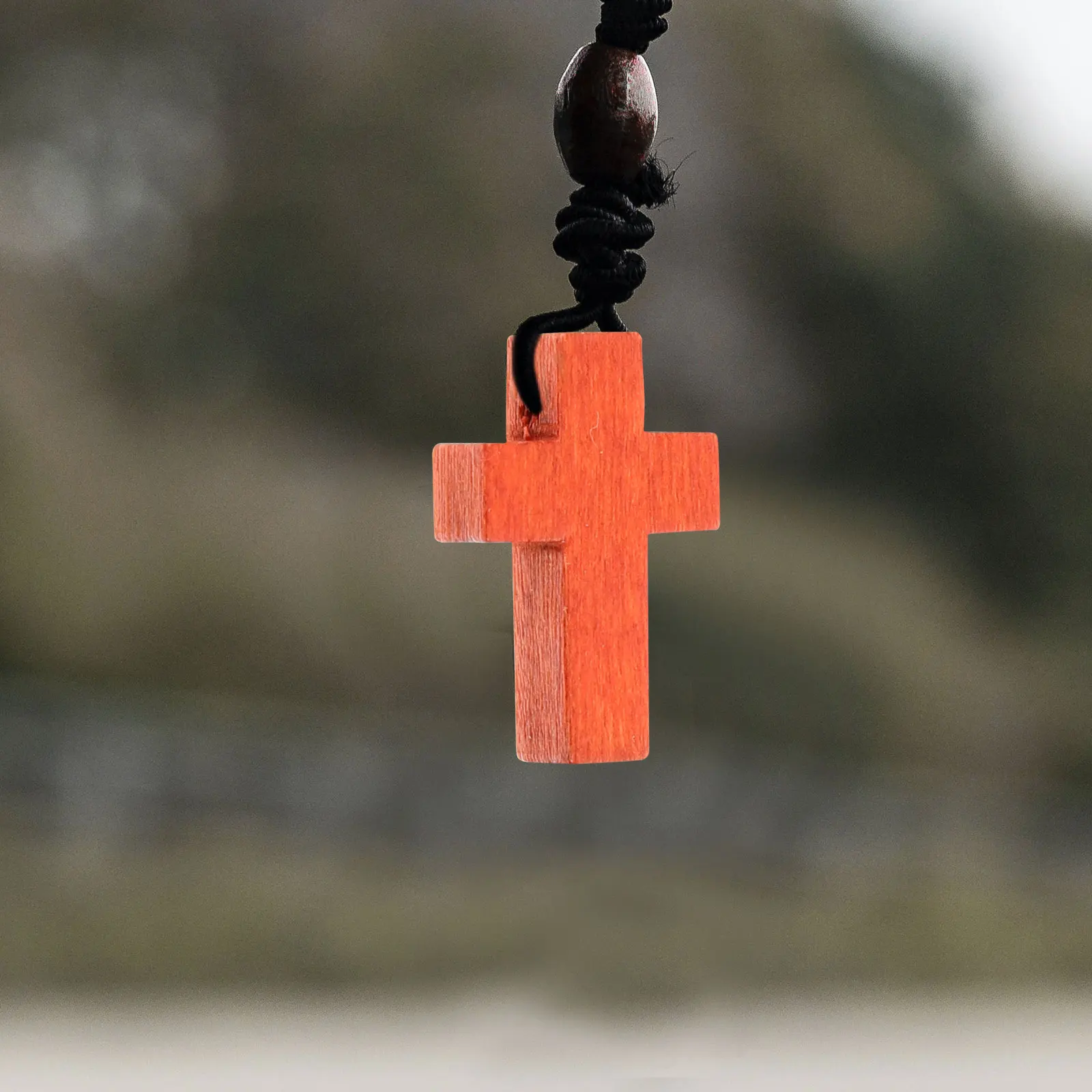 

50 Pcs Wooden Decorative Cross Pendant Charms Small Jewelry Making Accessories for Bracelet Necklace Crafts DIY Projects