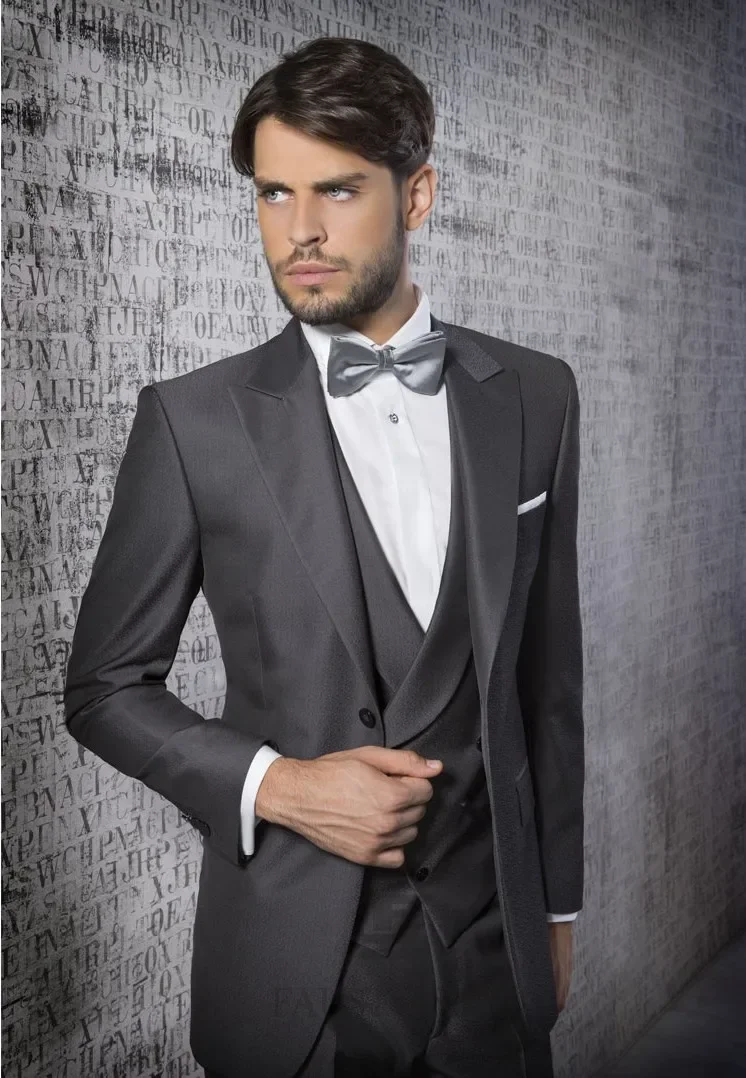 

High Quality Italian Grey Double Breasted Men Suit Formal Wedding Suits for Men Custom Slim Fit 3 Piece Prom Dinner Groom Tuxedo