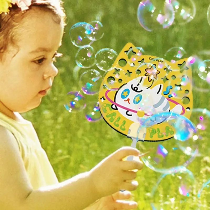 Kleurrijke Bubble Handheld Fan Leuke Bubble Blower Speelgoed voor kinderen Zomer Outdoor Bubble Fun voor kinderen met 10 ml Bubble Liquid