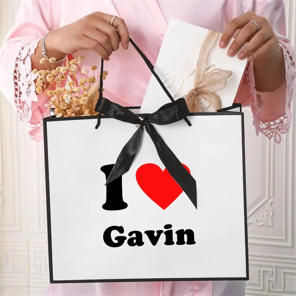 Custom Bridesmaids and Groomsmen Wedding Gift Bags Personalized Valentine's Day Birthday Premium Gift Packaging Custom Gift Bags