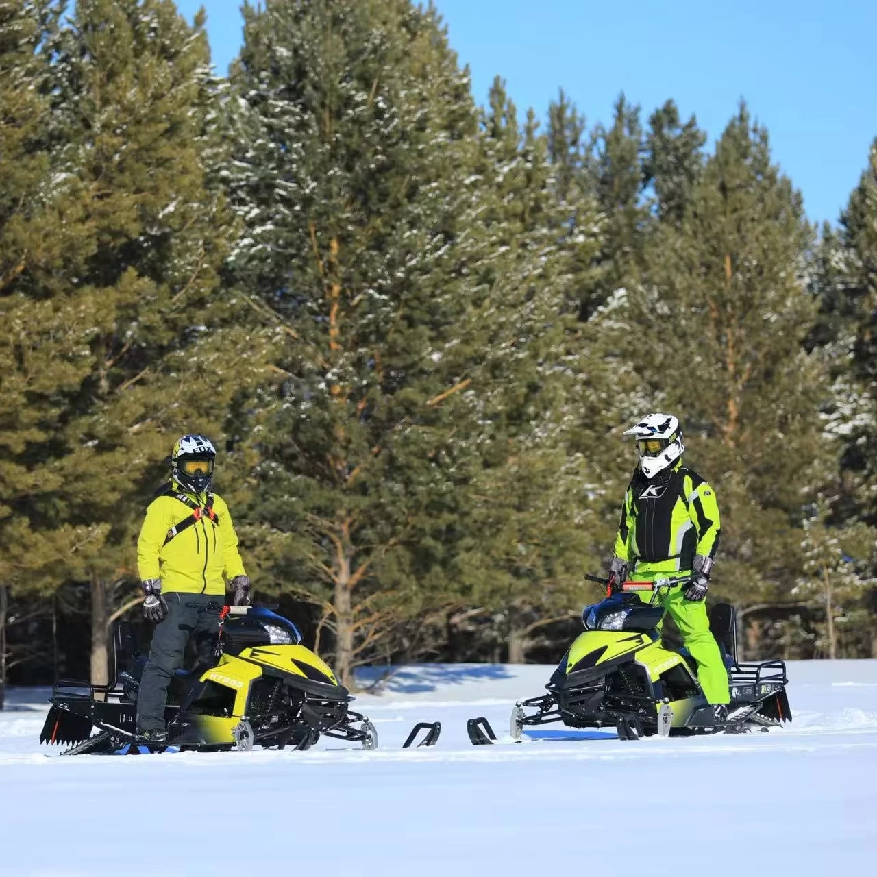 2025HTLD 200cc Snowmobile HT200 Motocicleta Off-Road de Cilindro Único 4 Tempos com Acessórios e Eixo de Equilíbrio