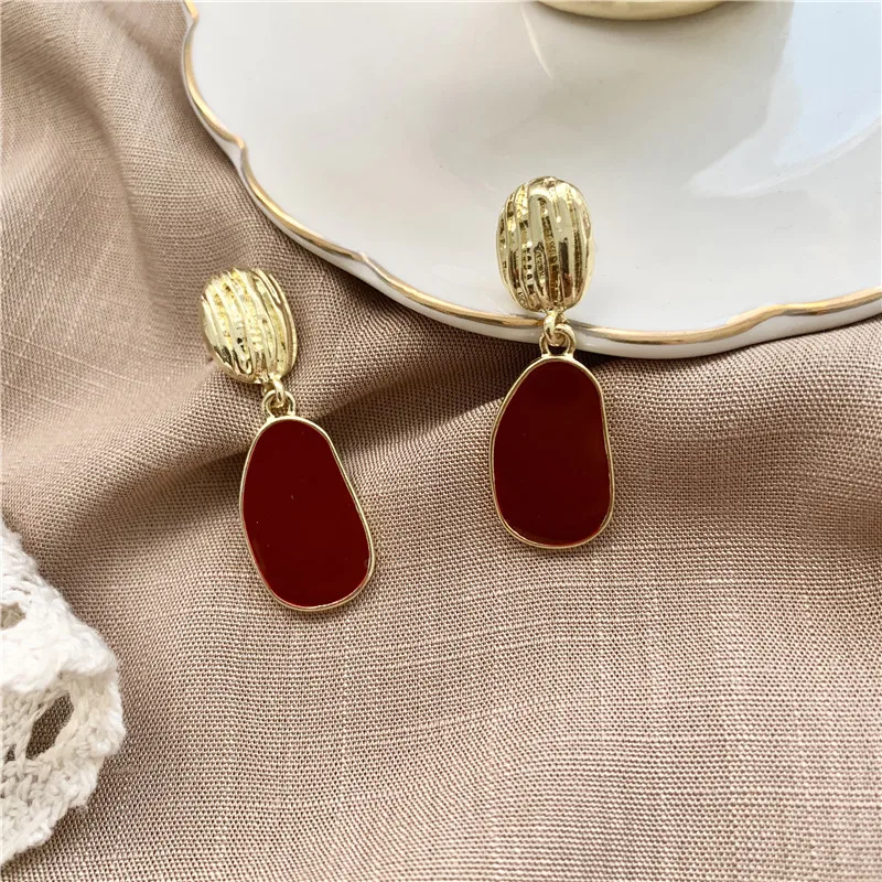 Retro Square Earrings Dripping Oil Geometric Earrings Burgundy Irregular Pendant Earring For Women Hong Kong Style Accessories