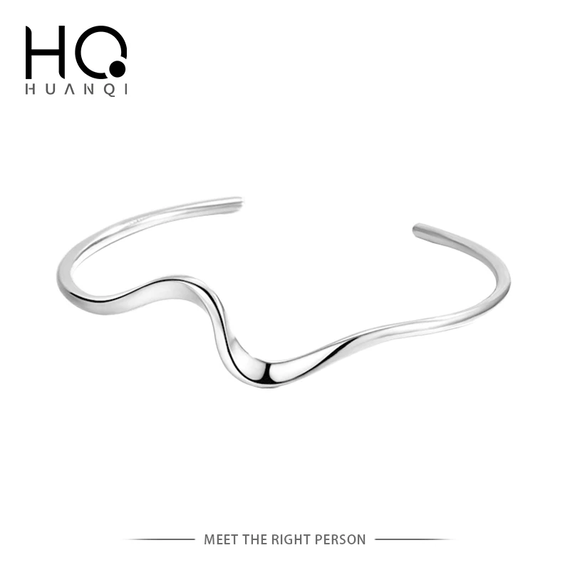 HUANQI 2022 Simple Design Geometric Irregular Wave Twisted Metal Gold Color Open Adjustable Bracelet Bangle for Women Girl