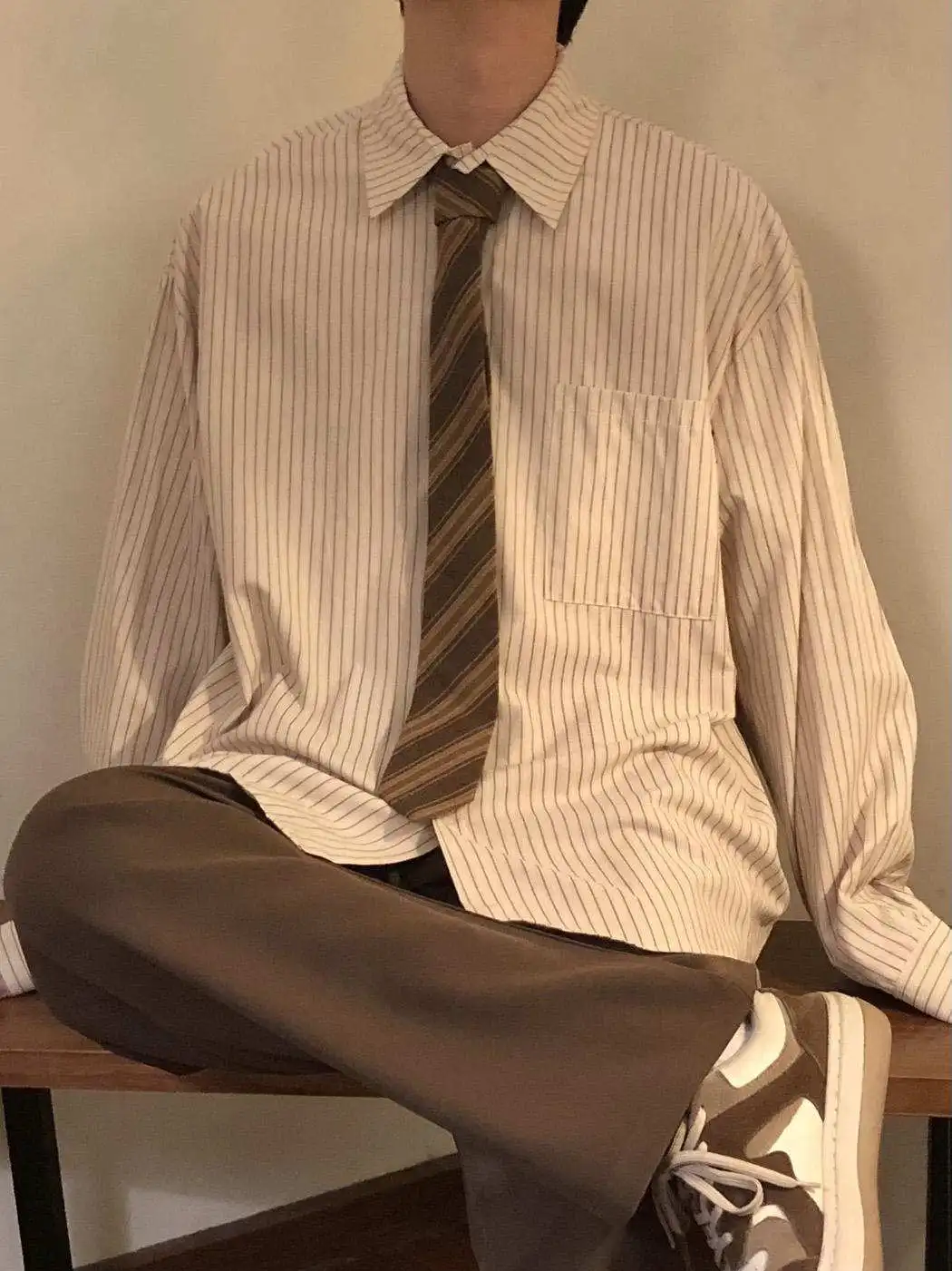 

Loose American Retro Striped Long Sve irt Jaet for Men And Women Spring Breathable Youth Faion Daily Wear