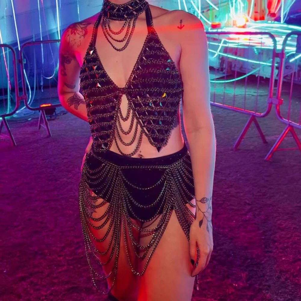 Punk Black Rhinestone Halter Crop Top Camis Metal Chain Fringe Bra Chain Harness Mini Skirt Gothic Party Nightclub Dance Costume