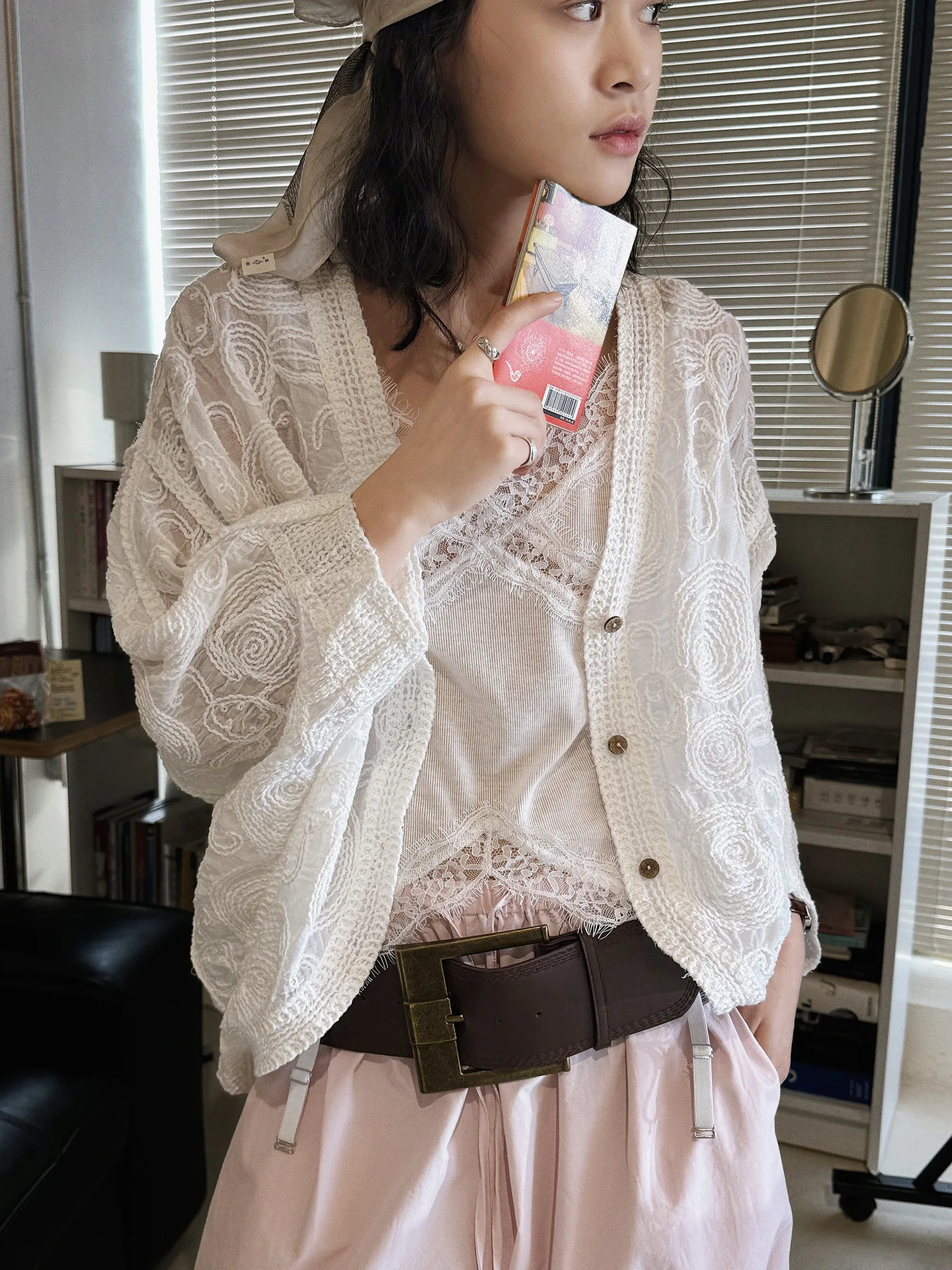 

Весенне-летний повседневный однотонный кардиган с V-образным вырезом и длинными рукавами, легкий и удобный топ для женщин.