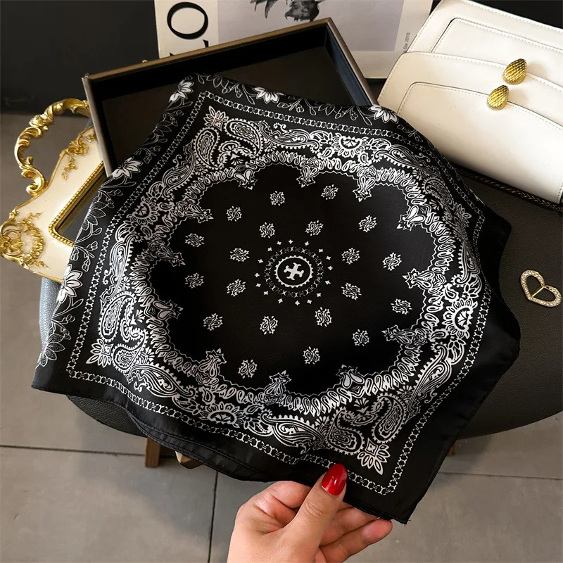 Luxury Paisley Print Women\'s Satin Square Scarf Ladies Imitation Silk Scarf Breathable Windproof Fashion Accessory