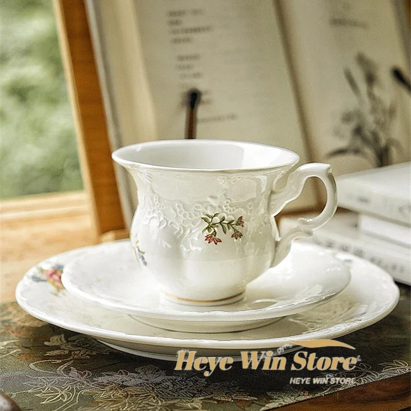 Retro Flower Espresso Cup and Saucer Set Ceramics French Entry Luxury Afternoon Tea Cup Dessert Plate Elegant Gift for Girls
